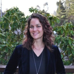 Haley Clark Headshot